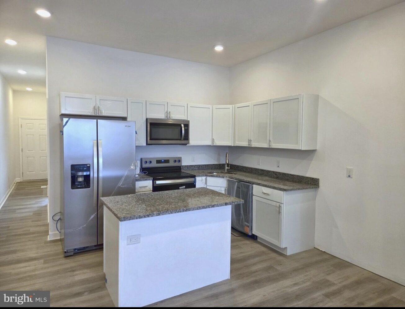4031 Park Heights Avenue photo 5