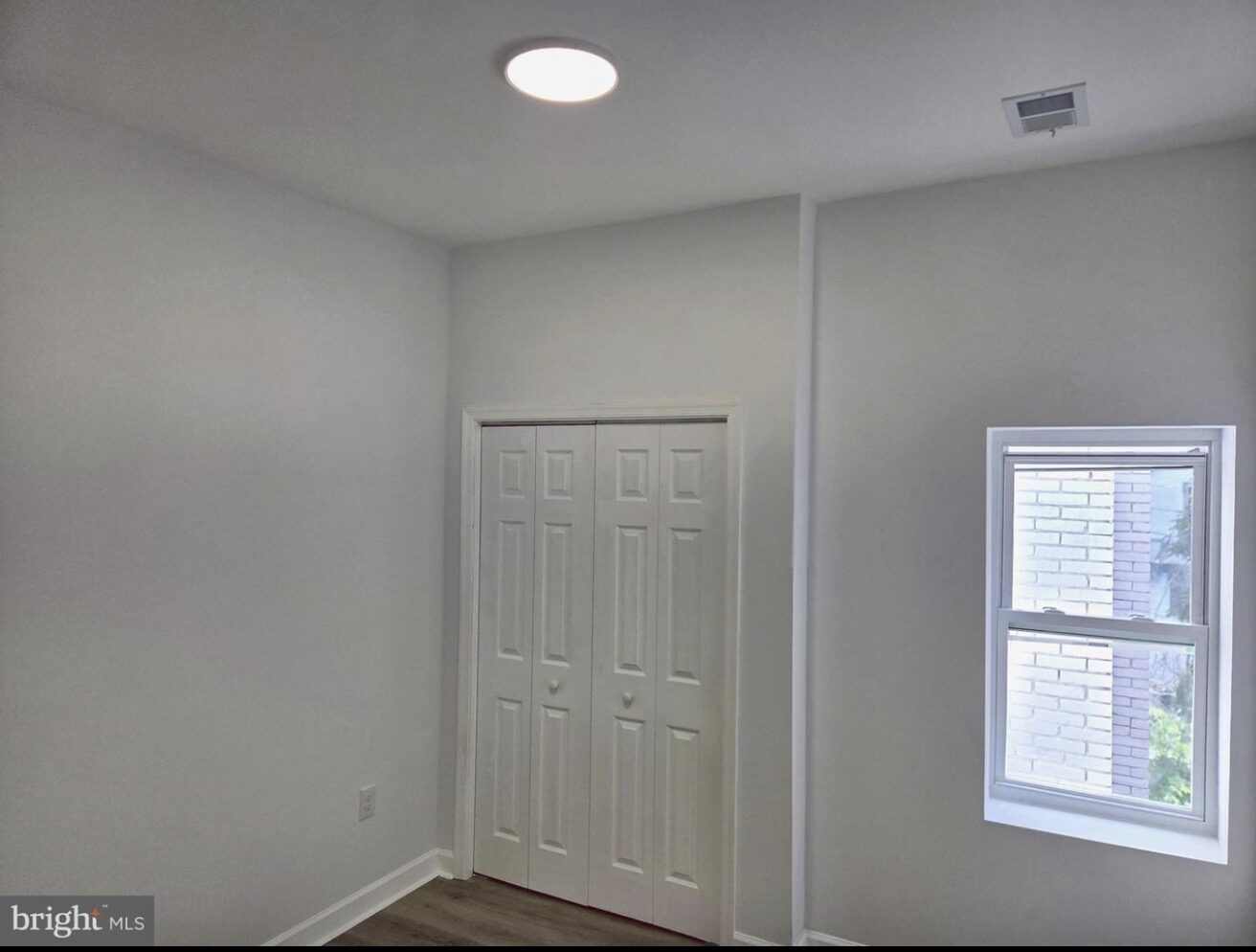 4031 Park Heights Avenue photo 11
