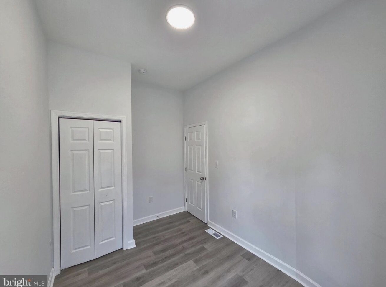 4031 Park Heights Avenue photo 12