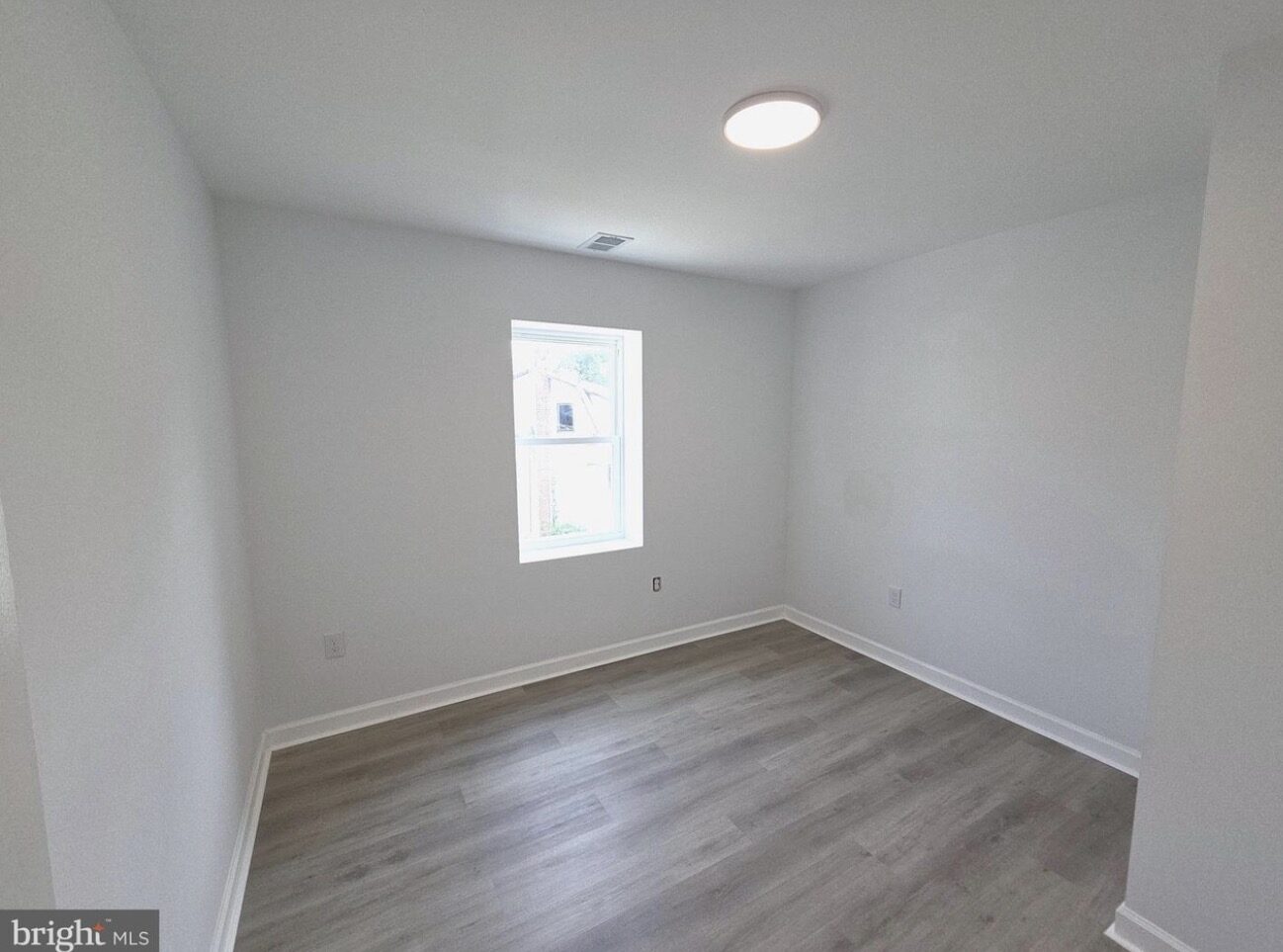 4031 Park Heights Avenue photo 13