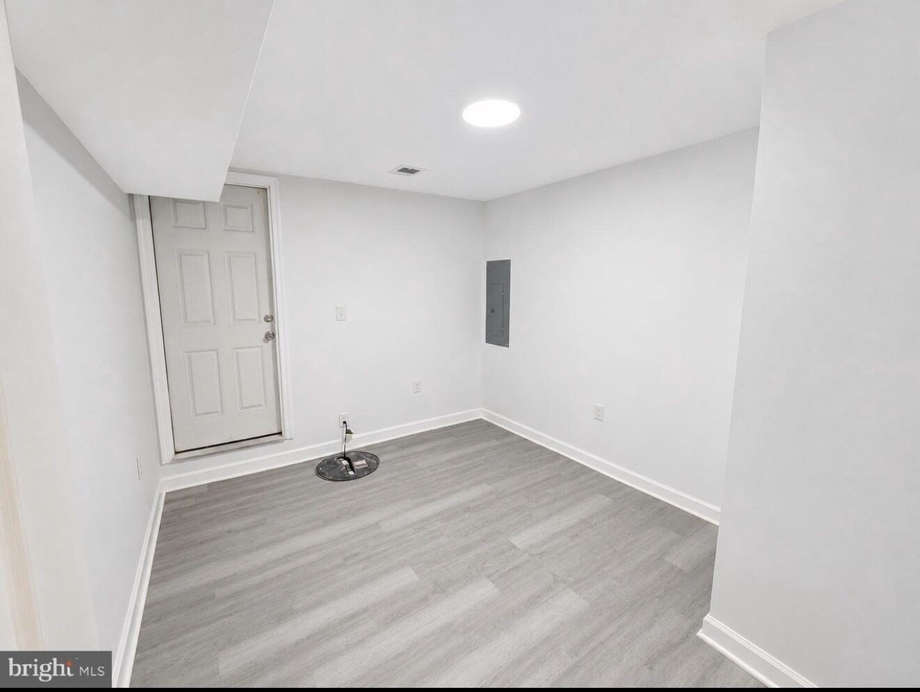 4031 Park Heights Avenue photo 22